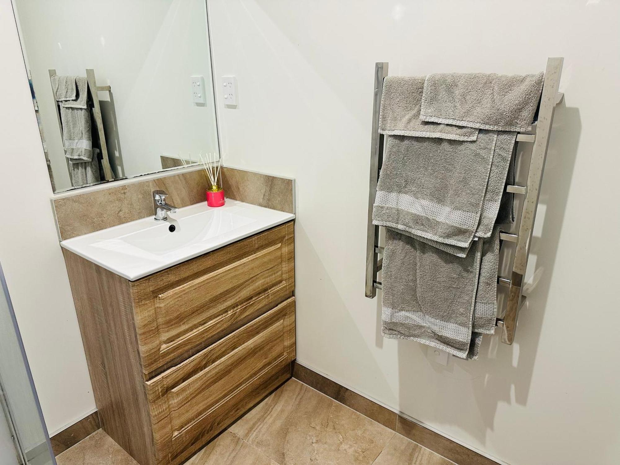 Otahuhu Town Centre Brand New Apartment 8B Auckland Extérieur photo